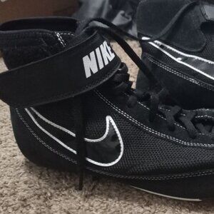 Mens Nike wrestling shoes size 12